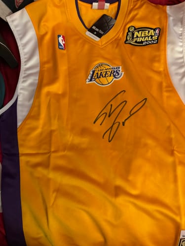 Customer photo review of Shaquille O'Neal Autograph Signing