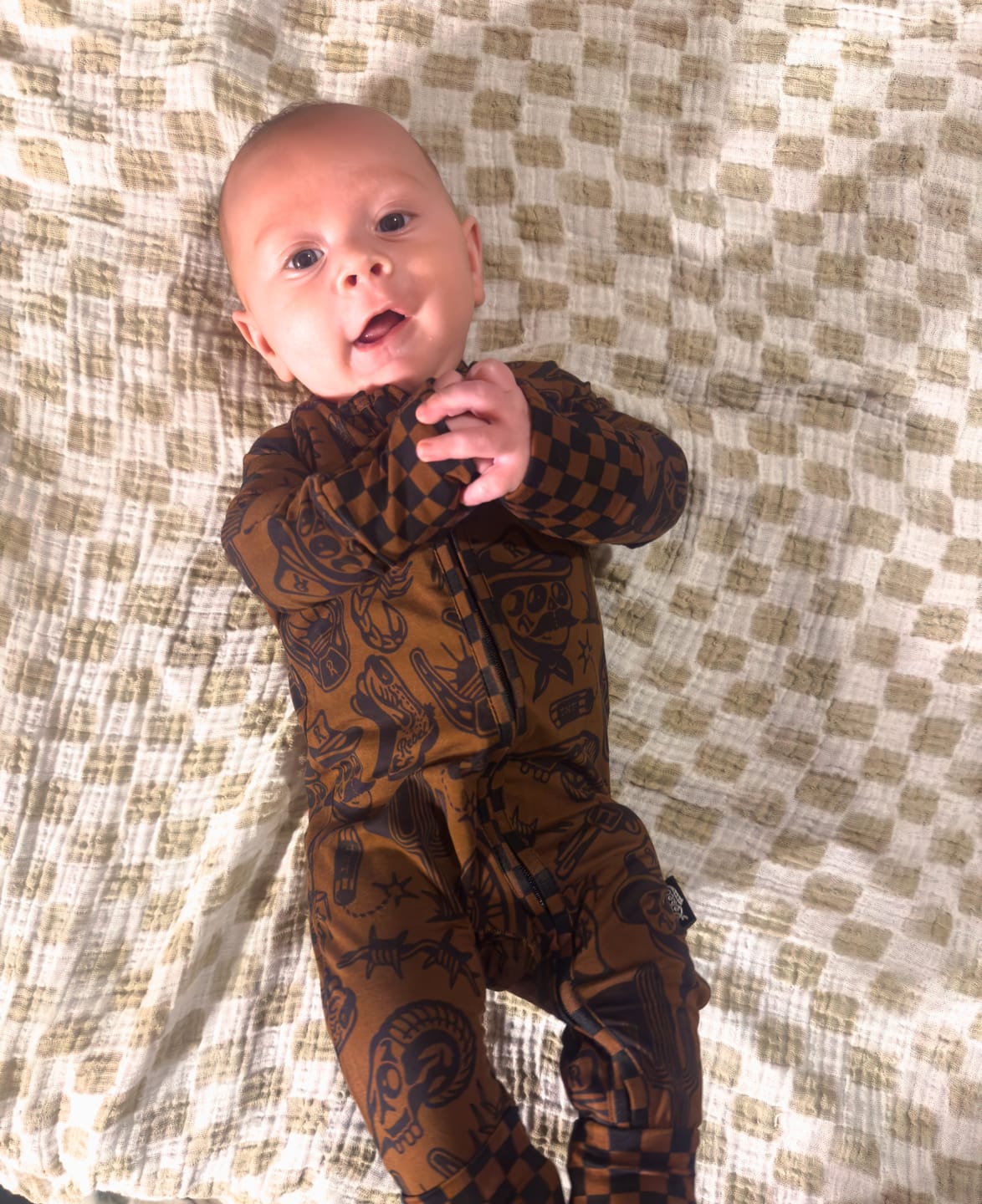 Customer photo review of Bamboo Zippy Sleeper in Wild Wild West