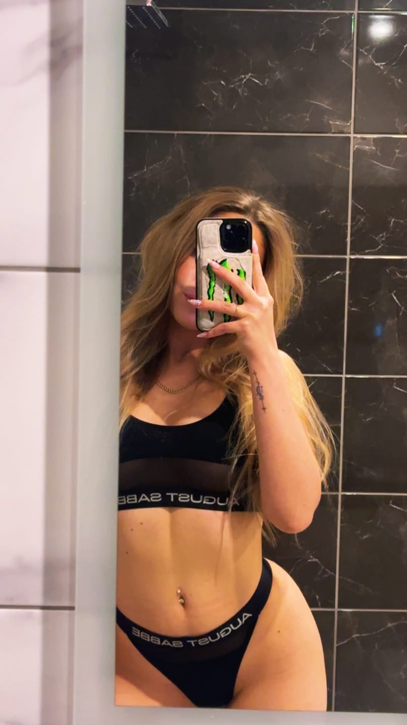 Customer photo review of Sabbe Bralette & Stringid, must