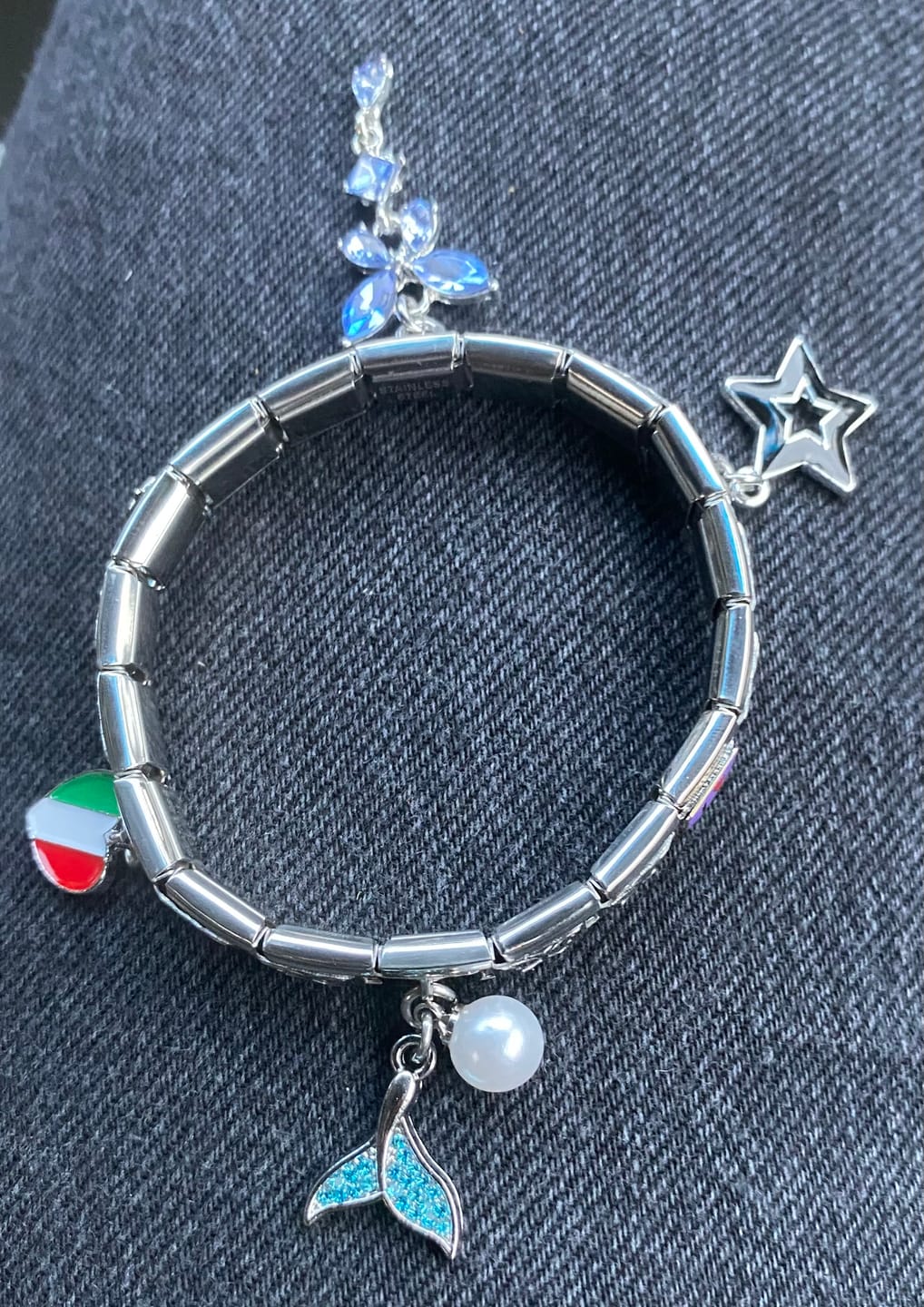 Customer photo review of Paquete 5 Italian charms +  1 Italian bracelet