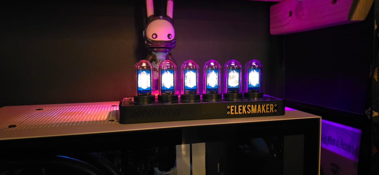 Customer photo review of EleksTube IPS Pro GEN3 Limited Edition 6-Bit Digital Clock