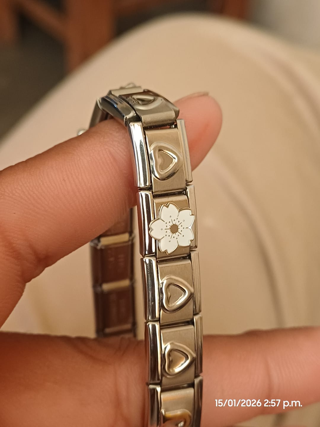 Customer photo review of Charm Flor Blanca