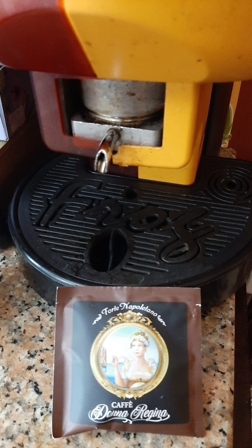 Customer photo review of Donna Regina - 150 Cialde + 20 Omaggio (Caffè Borbone)
