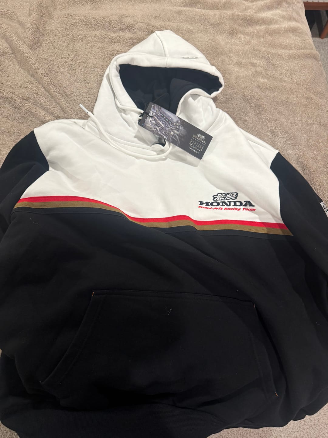 Customer photo review of 1996 Mugen-Honda F1 Team Hoodie