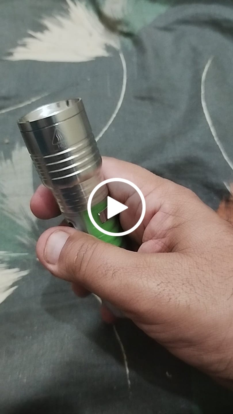 Customer video review of Lot Imported Coba USB Rechargeable Flashlight