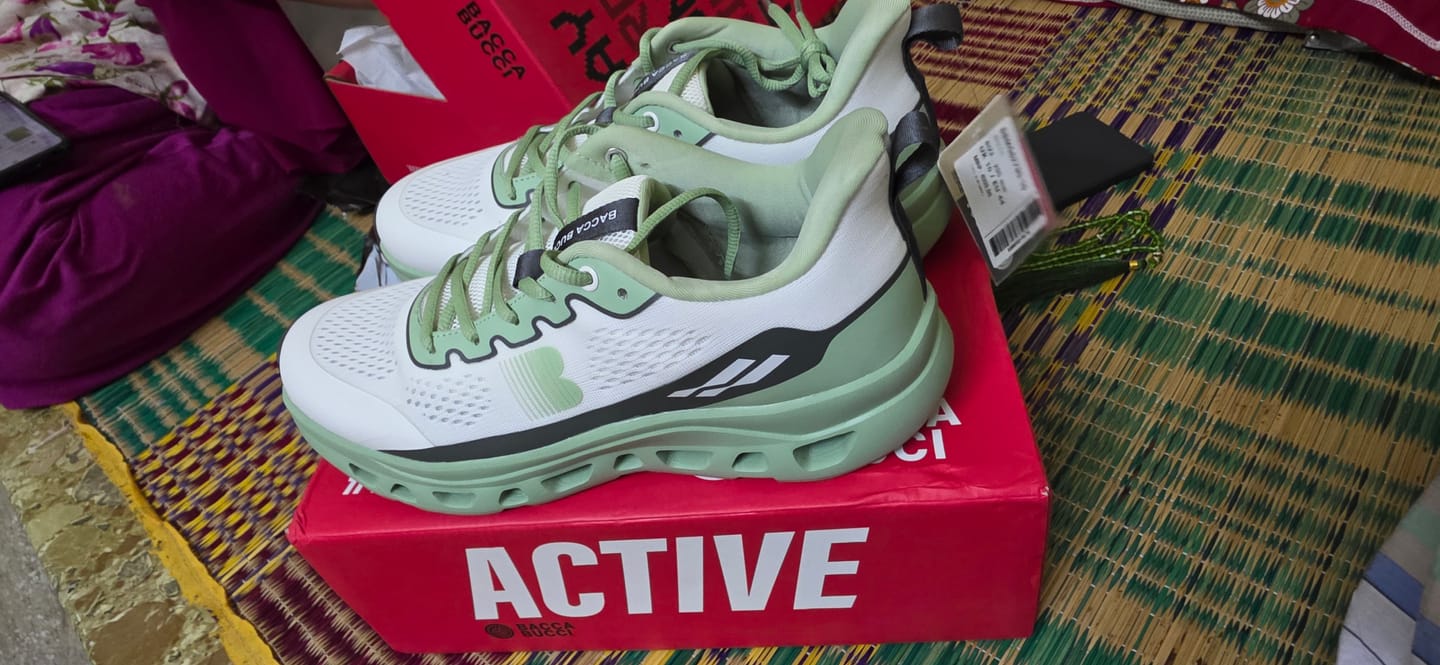 Customer photo review of Bacca Bucci BALANCE – Ultra-Light Rebound Sports Sneakers