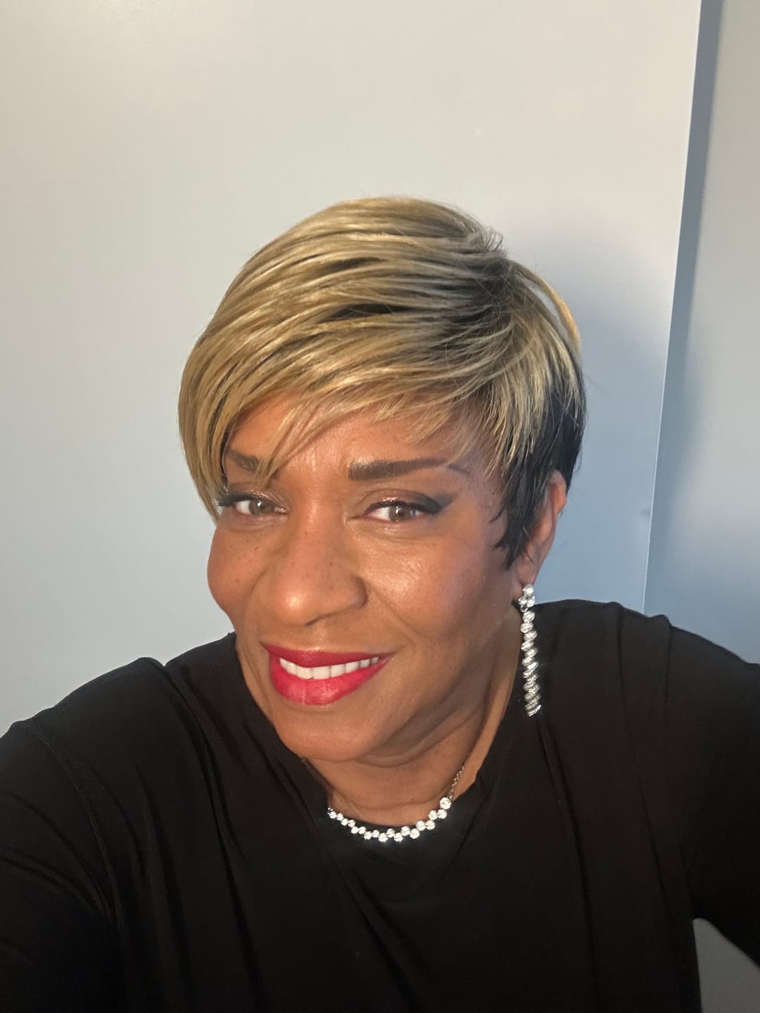Customer photo review of Vanessa Fashion Full Wig - CAROLINA