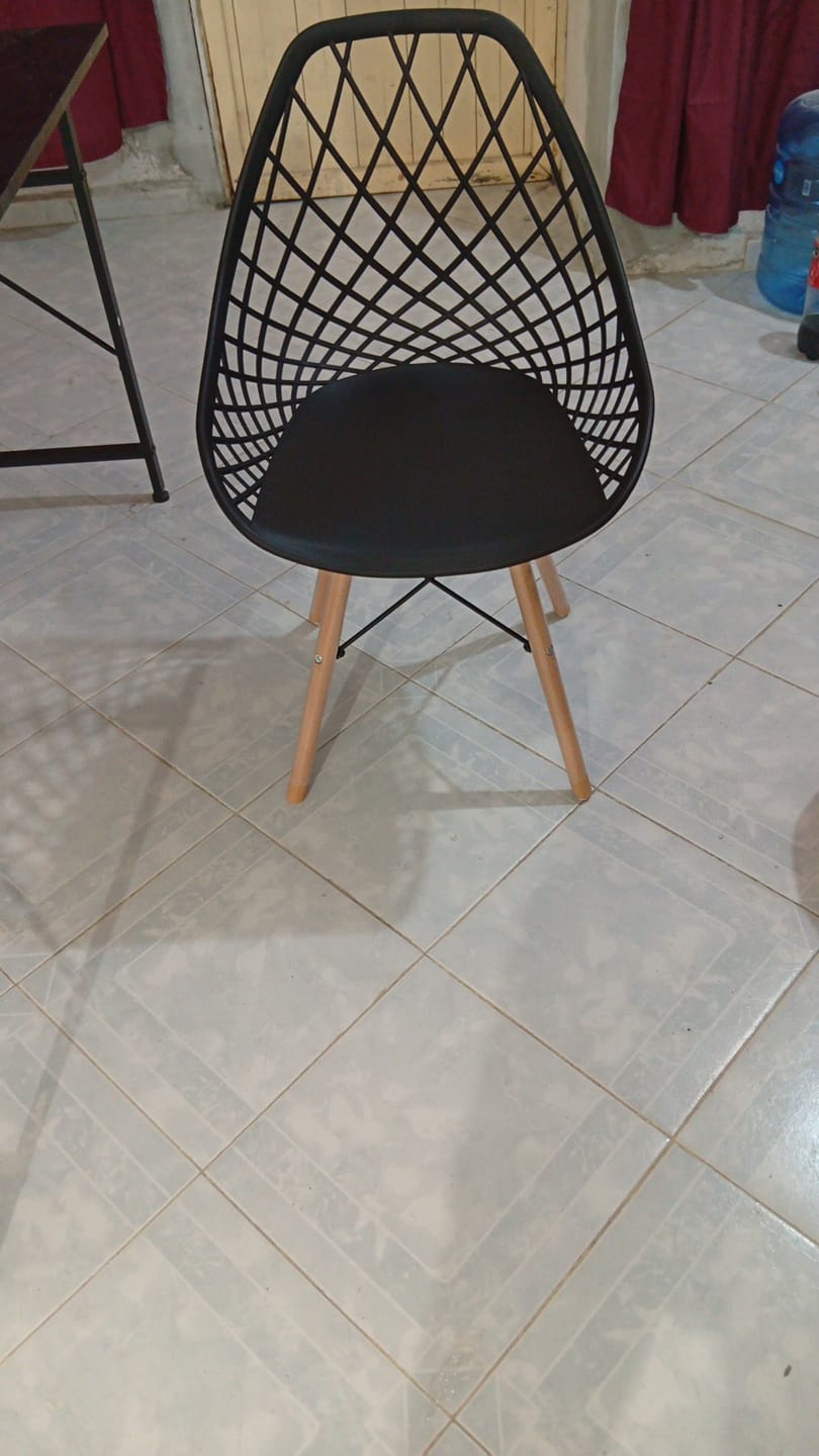 Customer photo review of Set de 4 Sillas Oslo Vento