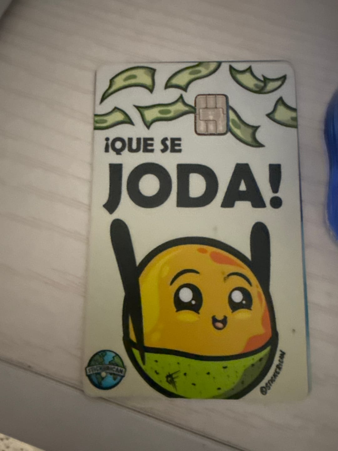 Customer photo review of Que Se Joda - Sticker para Tarjeta de Crédito