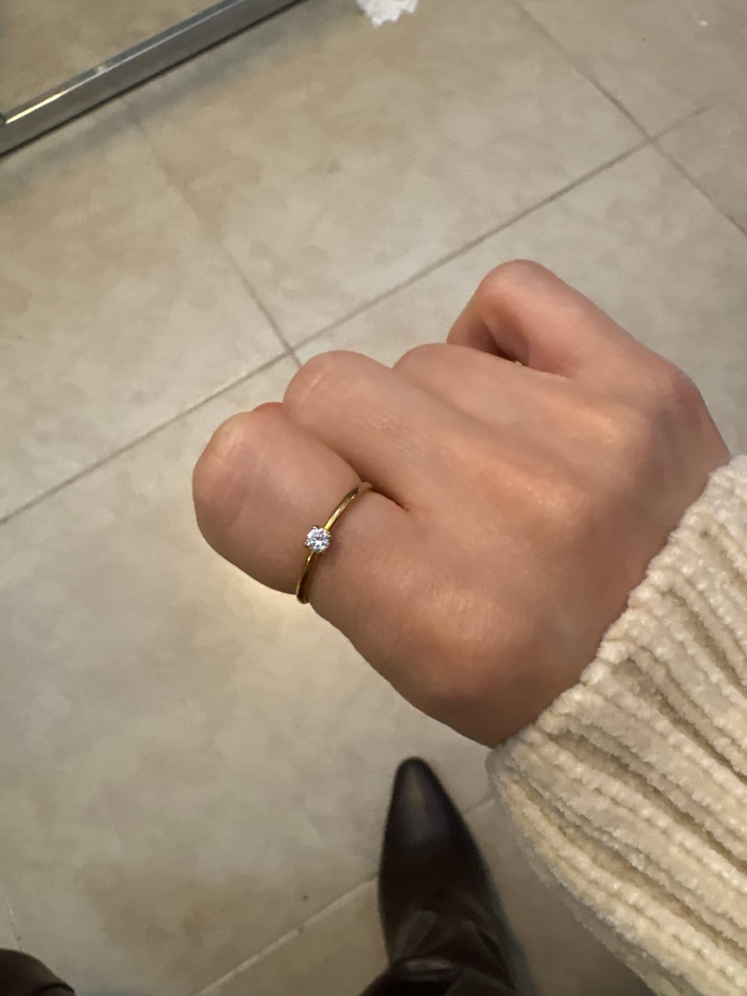 Customer photo review of Anillo Zirconia Birthstone