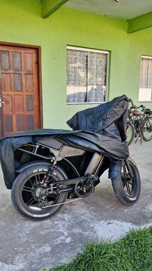 Customer photo review of Capa para Bicicleta Impermeável com Proteção Uv - Tamanho Universal