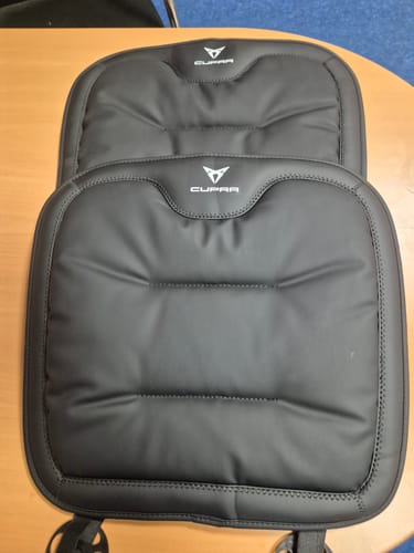 Customer photo review of Devano - Individuelles Autositzkissen