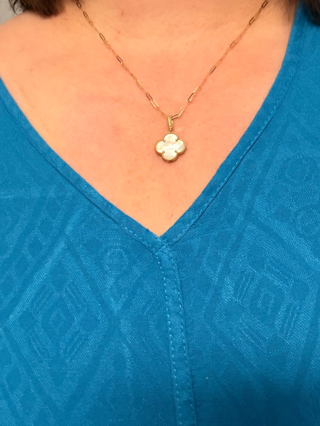 Customer photo review of Halskette Gelbgold 18k – Reshteh-ye Nazok (Zartes Band)