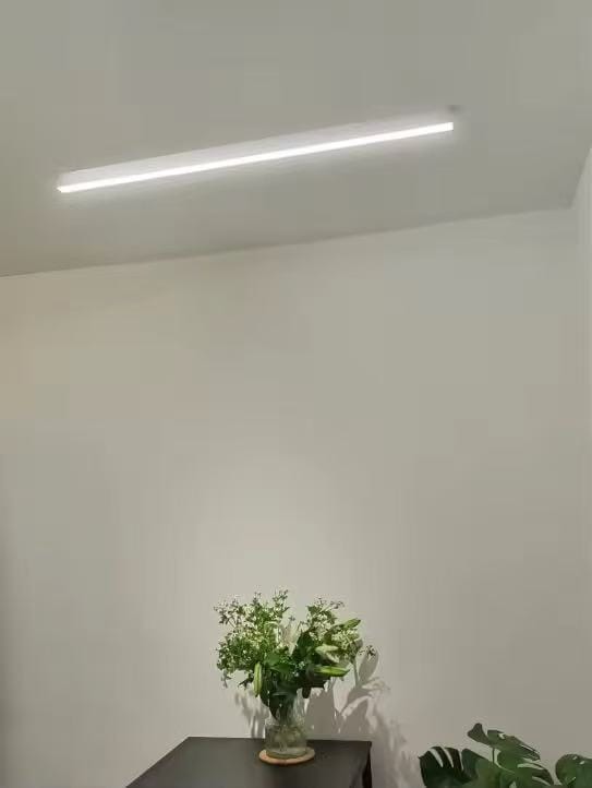 Customer photo review of WOMO Lineare LED Deckenleuchte Flur Lang Schmal Metall-WM1003