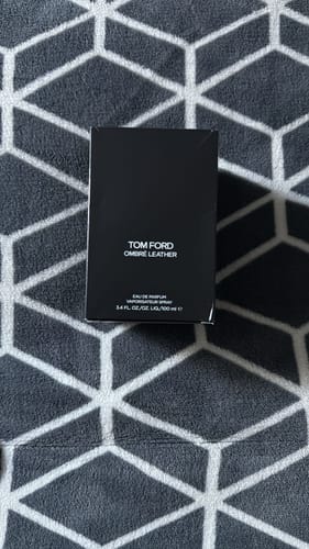 Customer photo review of Ombre Leather Tom Ford (Preventa)