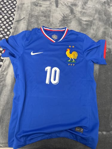 Customer photo review of Maillot 24/25 France Domicile