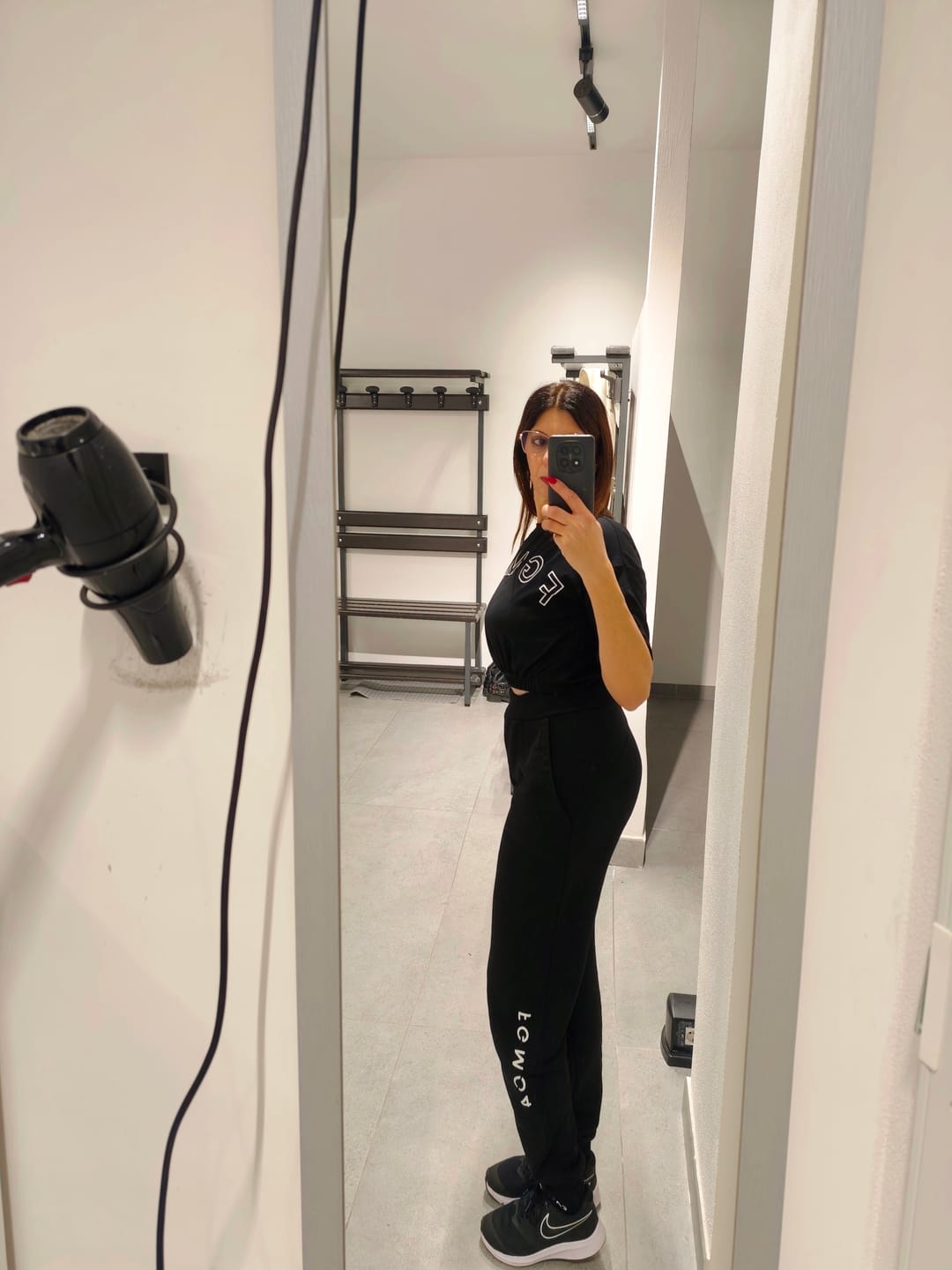 Customer photo review of Jogger Slim Ikonic FW 24/25 Nero