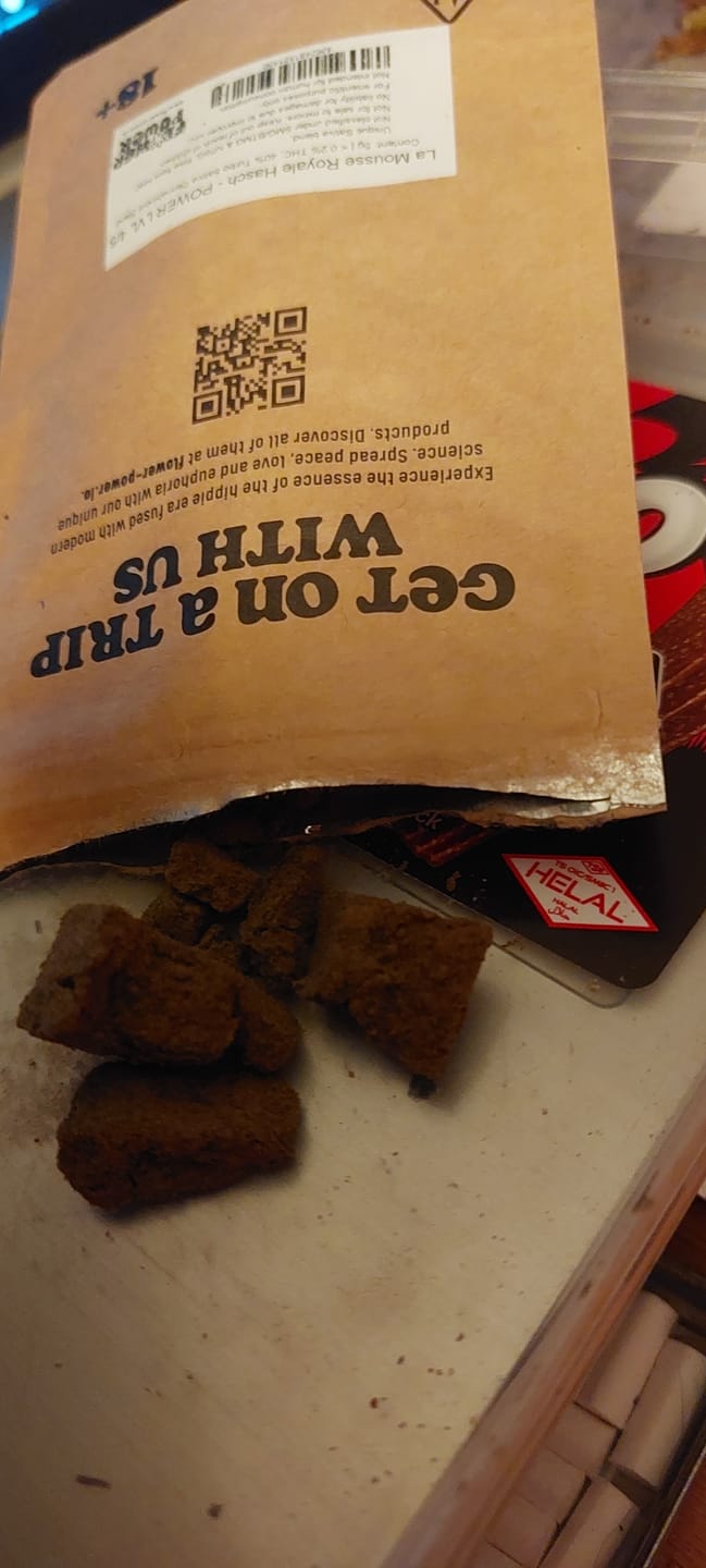 Customer photo review of La Mousse Royale Hasch - SATIVA TURBO LVL 4/5