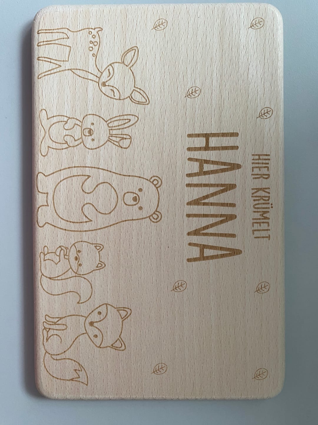 Customer photo review of Frühstücksbrettchen Holz personalisiert