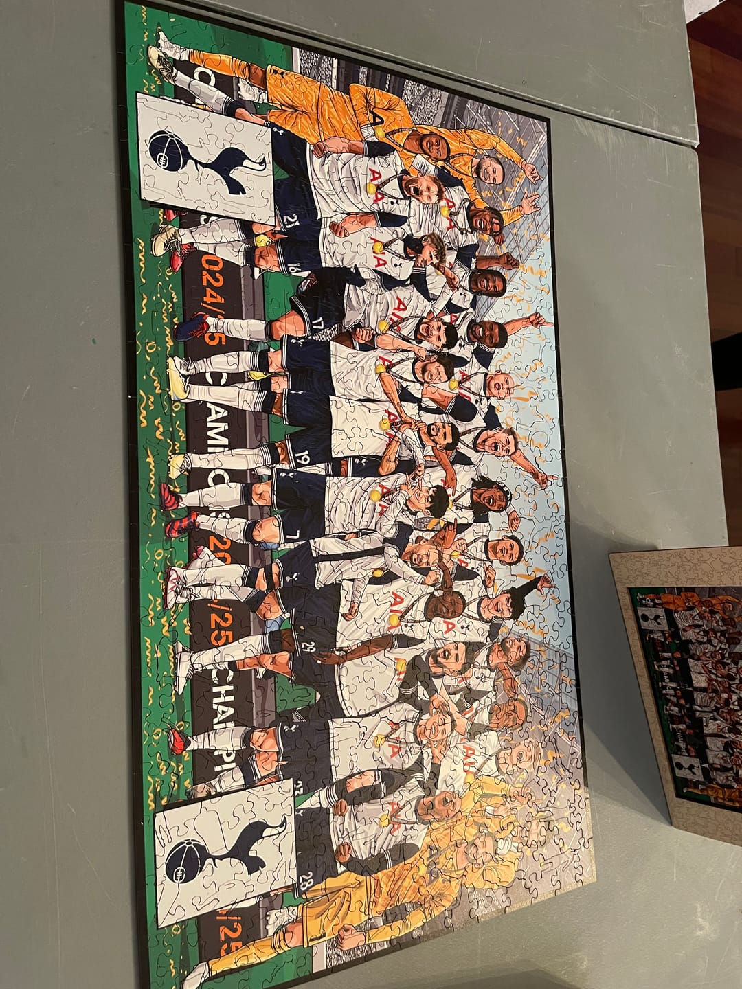 Customer photo review of Tottenham Hotspur FC® European Champions 24/25 - Wooden Puzzle