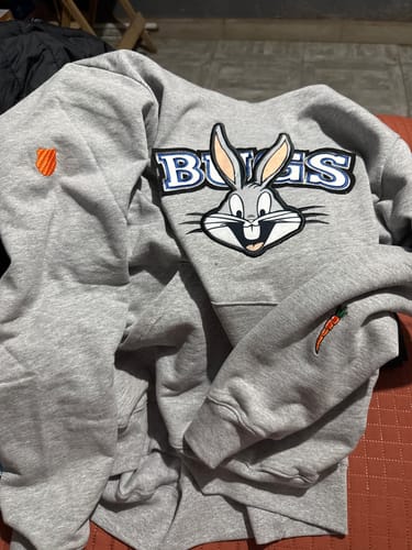 Customer photo review of Sudadera Fun Looney Tunes Men