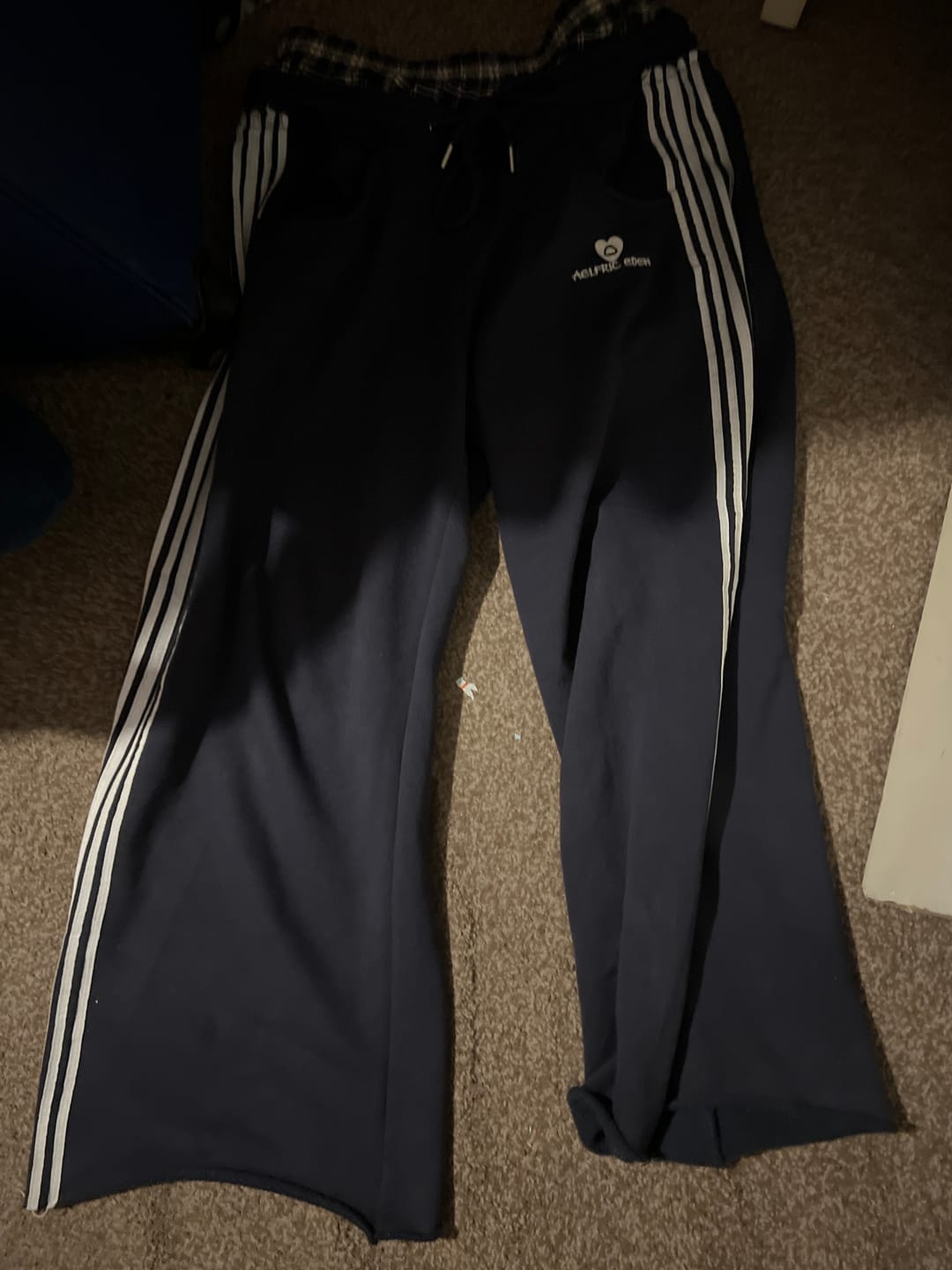Customer photo review of Aelfric Eden Double Waist Baggy Sweatpants