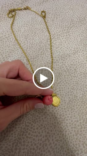 Customer video review of Ciondolo "Tenerezza infinita"