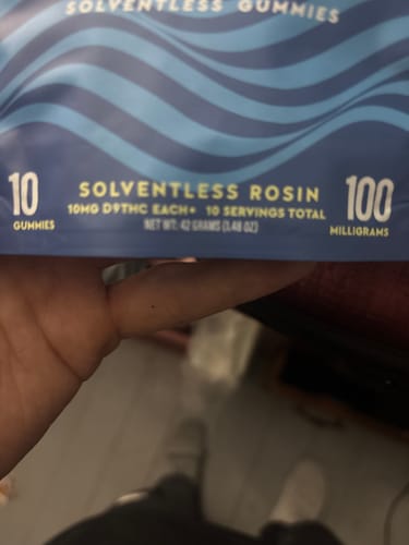 Customer photo review of Rosslyn Wave Gummies — Free Sample Pack (100mg)