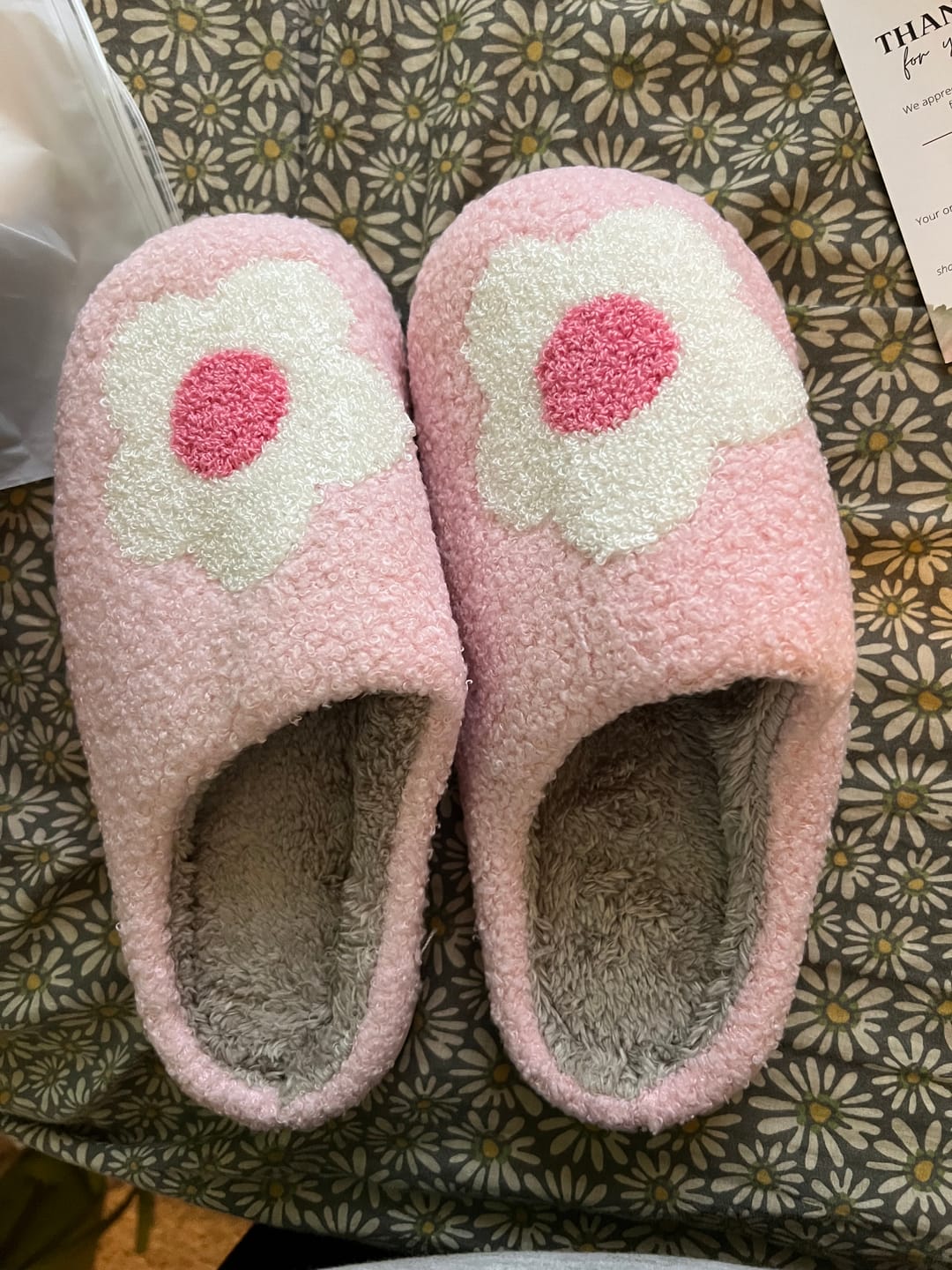 Customer photo review of Bloom Flower Slides Slippers