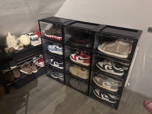 Fotorecensie van een klant over Stackkicks™ Sneakerbox Zwart