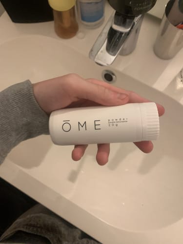 Customer photo review of ŌME - Poudre texturisante coiffante pour cheveux