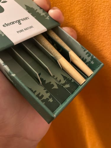 Customer photo review of Blue Dream Pre-Roll 1 Gram