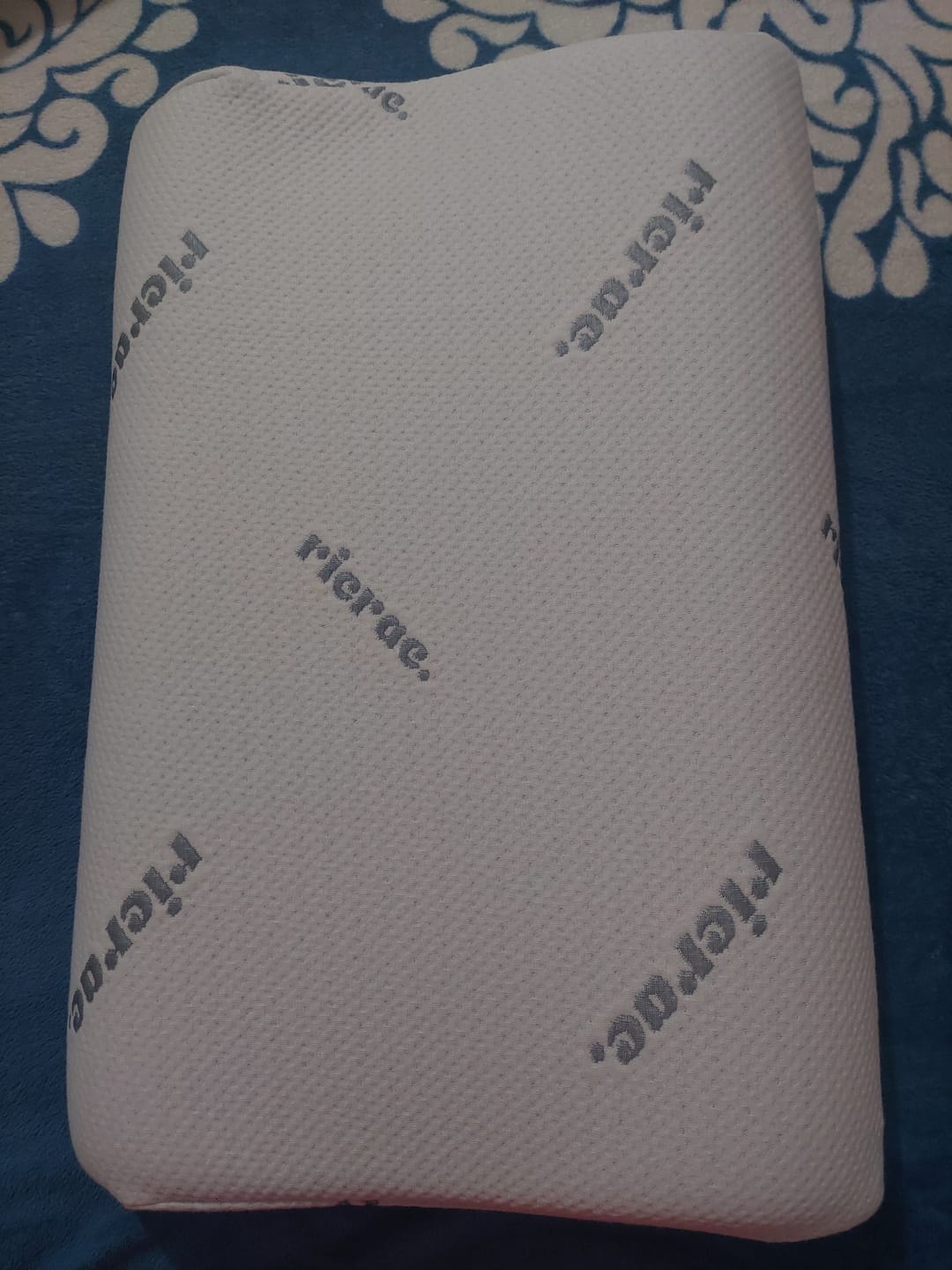 Customer photo review of Wavy Memory Foam Pillow