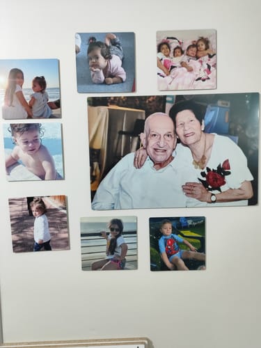 Customer photo review of קיר תמונות מתמגנטות