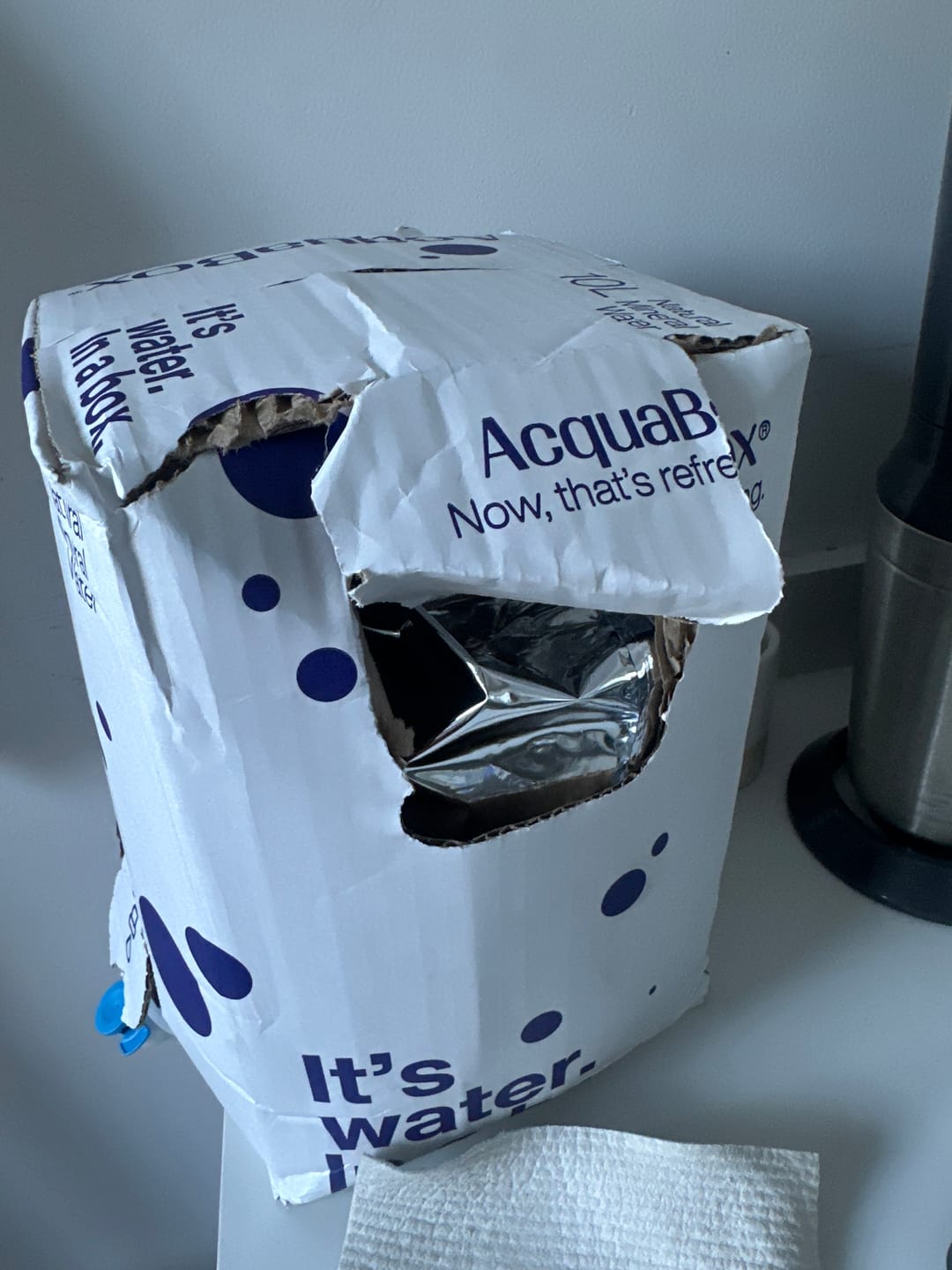 Customer photo review of AcquaBox 10L - Still Mineral Water on tap (Bag-in-Box)