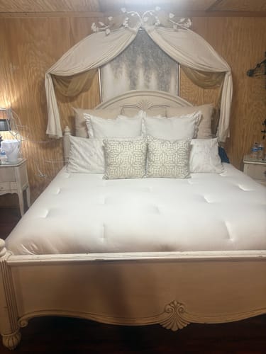 Customer photo review of MarshMellow Comforter