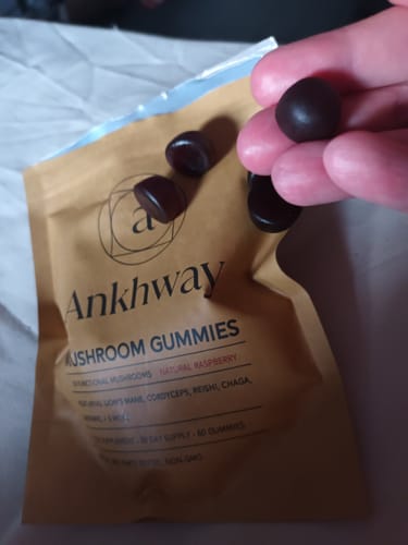 Customer photo review of 2-Month Mushroom Gummies