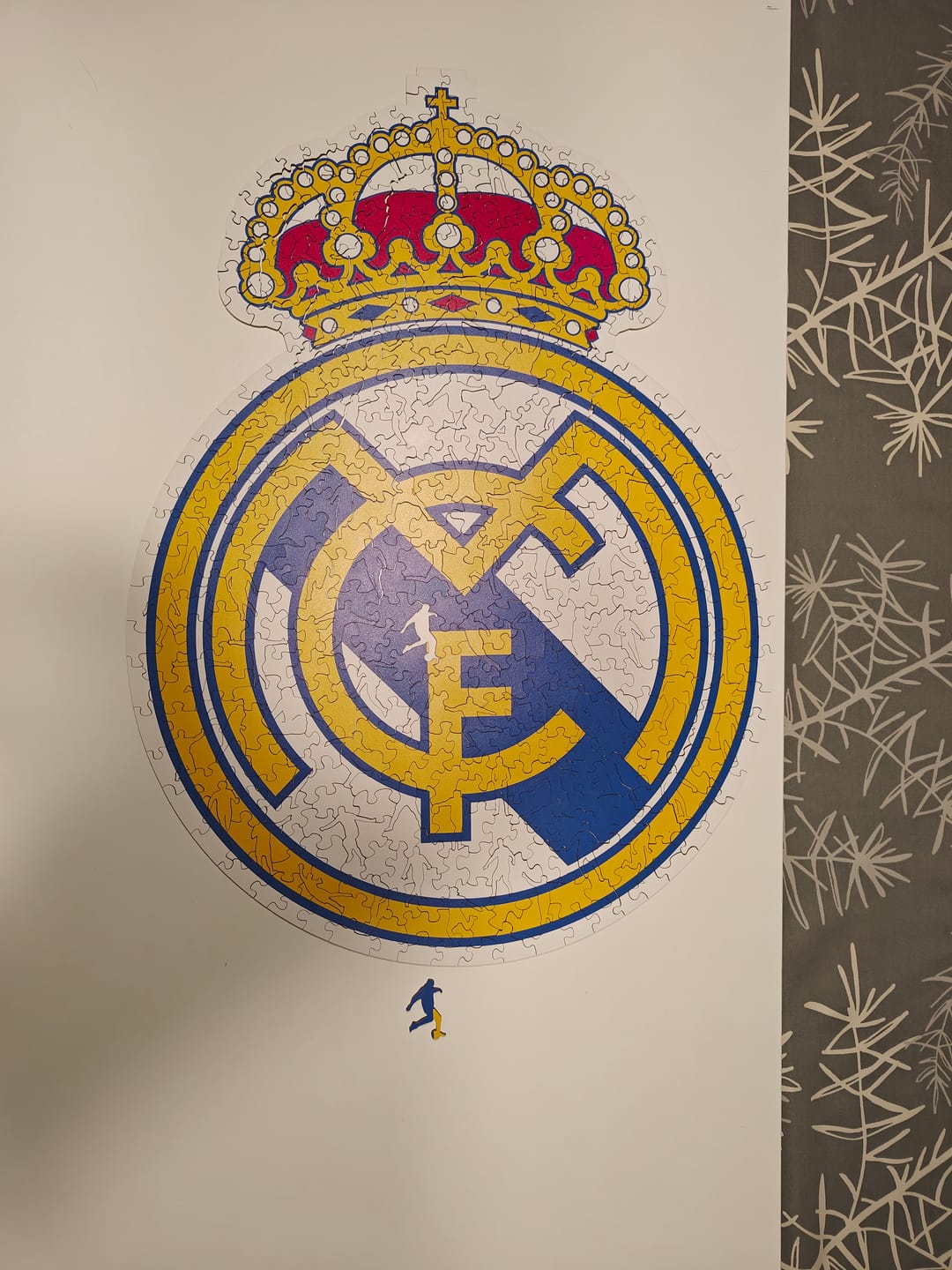 Customer photo review of Real Madrid CF® Logo - Wooden Puzzle