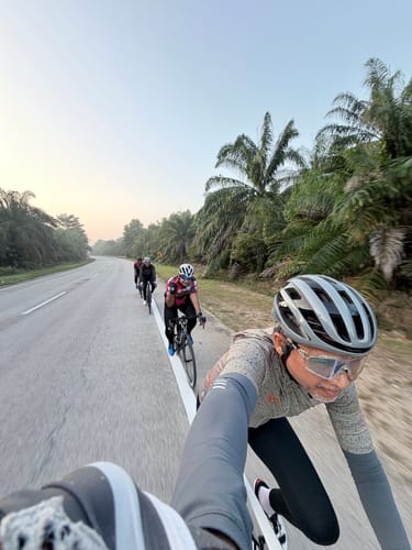 Customer photo review of Kapvoe X76 Color Changing Frames Photochromic Sunglasses