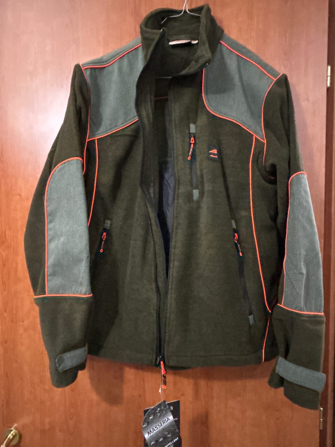Customer photo review of Giacca Masseria In Pile Zip Lunga 65 Verde/Arancio Fluo