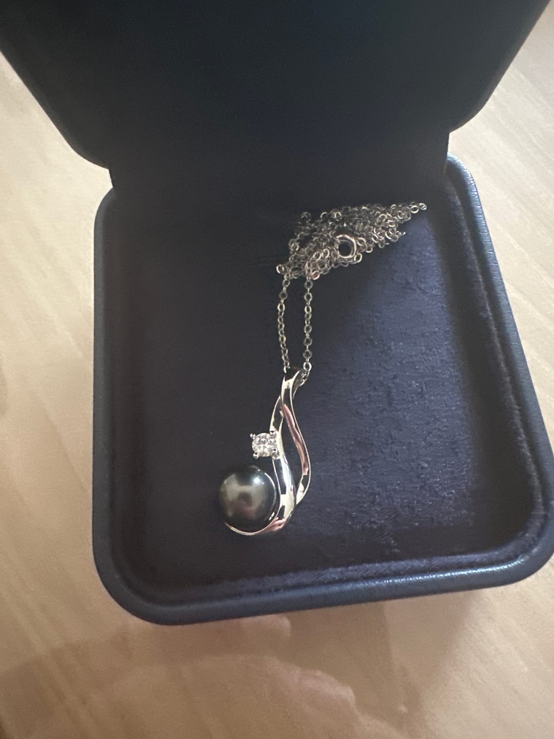 Customer photo review of Collier Perle de Tahiti Amor