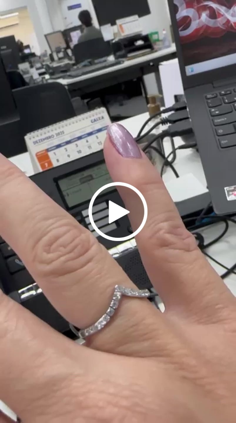 Customer video review of Anel Trinity Zircônia - Prata