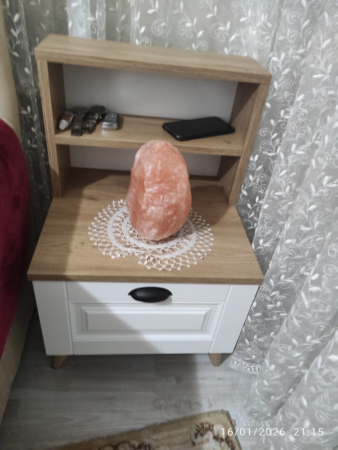 Customer photo review of Rani BD105 Komodin 2 Raflı Membran Çekmeceli Komodin Sepet Ceviz - Beyaz