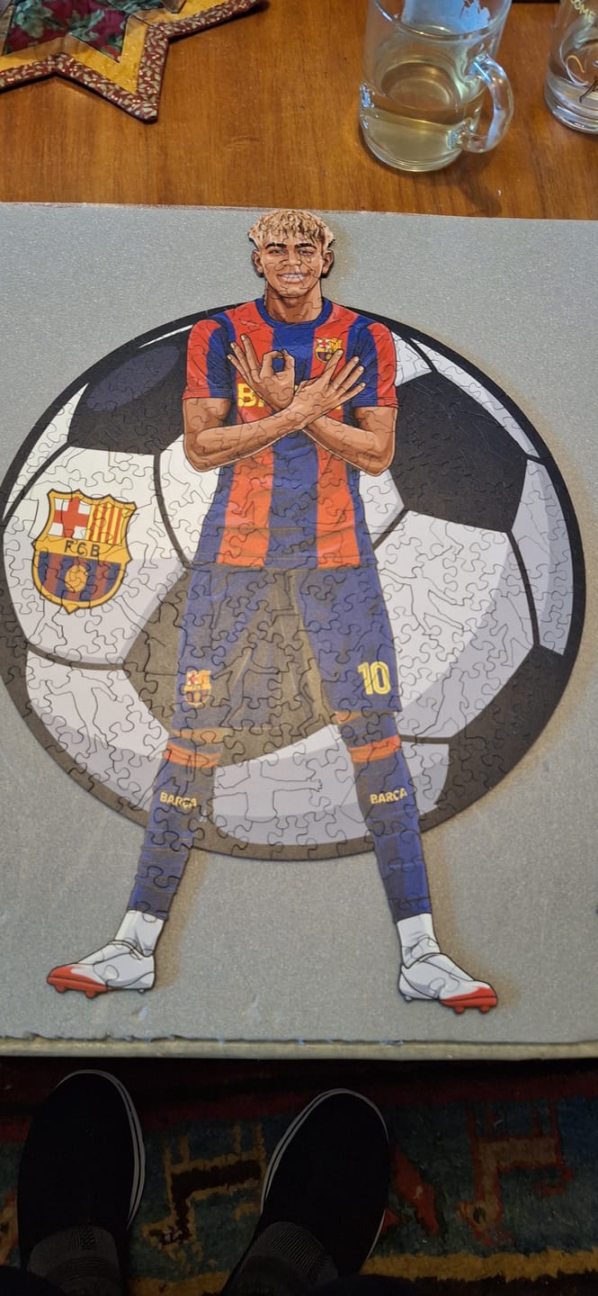Customer photo review of Lamine Yamal - Holzpuzzle