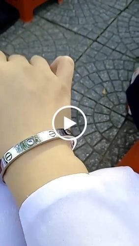 Customer photo review of LOVE BRACELET 6.1MM 4 DIAMONDS
