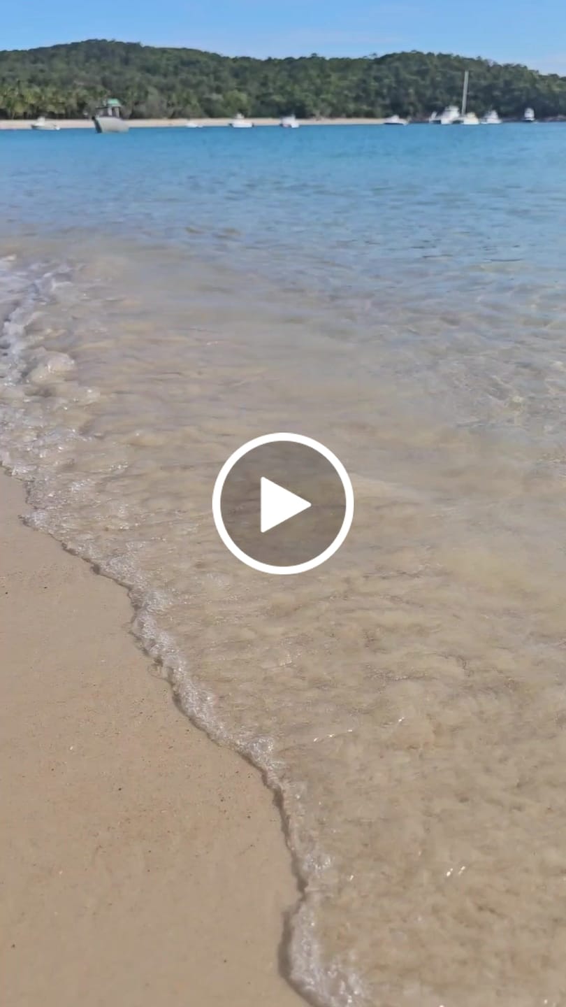Customer video review of Water Hammock