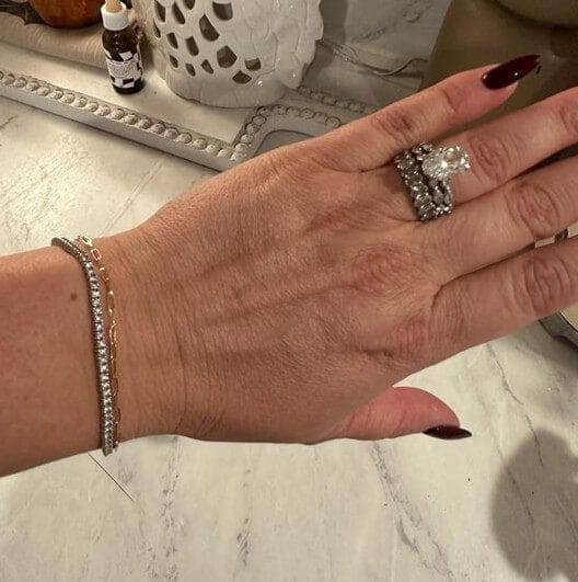 Customer photo review of 3MM 4MM 5MM 6.5MM Moissanite Tennis Chain Bracelet