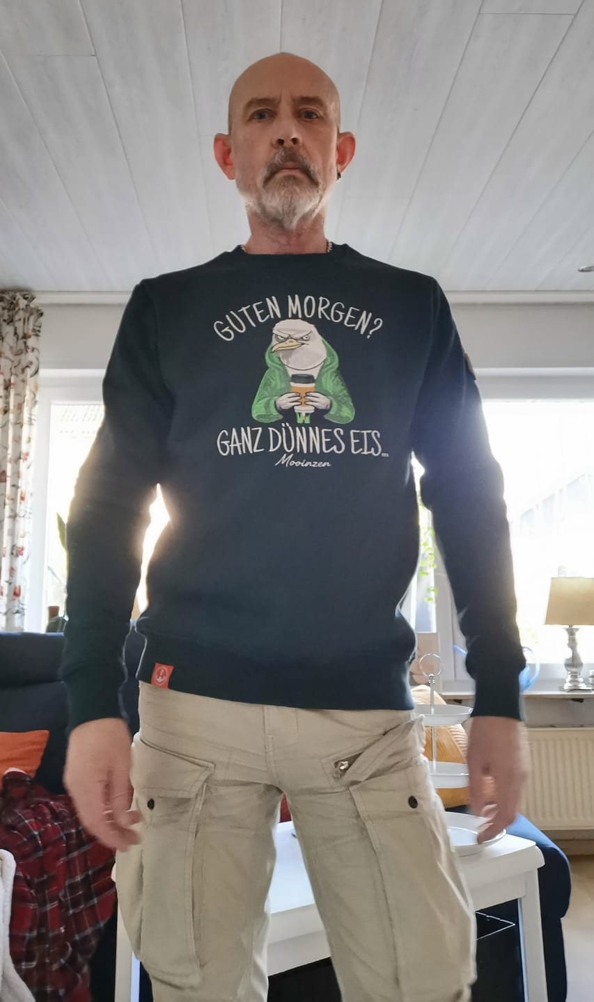 Customer photo review of Guten Morgen? Ganz Dünnes Eis..  · Unisex Signature Premium Bio Sweatshirt