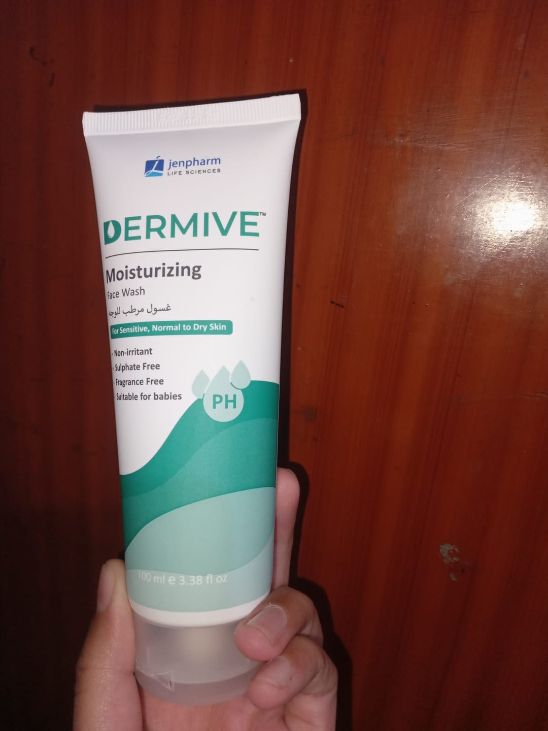 Customer photo review of Dermive Moisturizing Wash