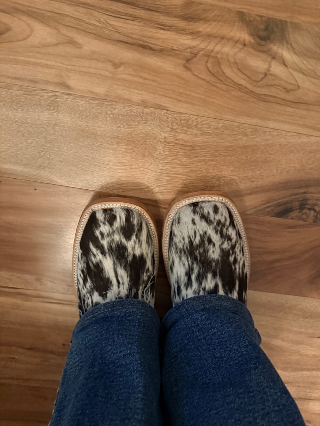 Customer photo review of Women's Ankle Boot Cowhide